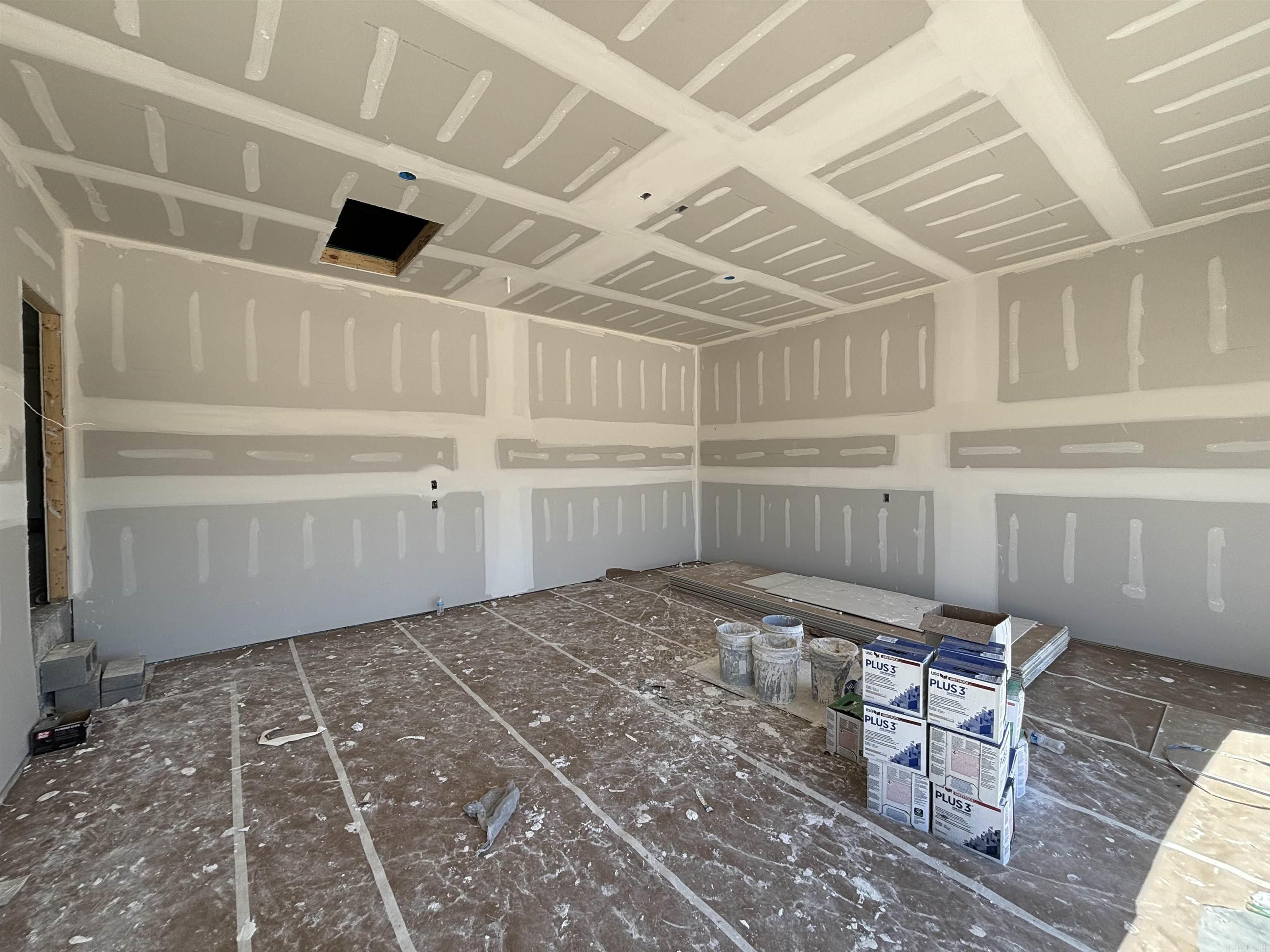 WANDERING RIDGE - Residential