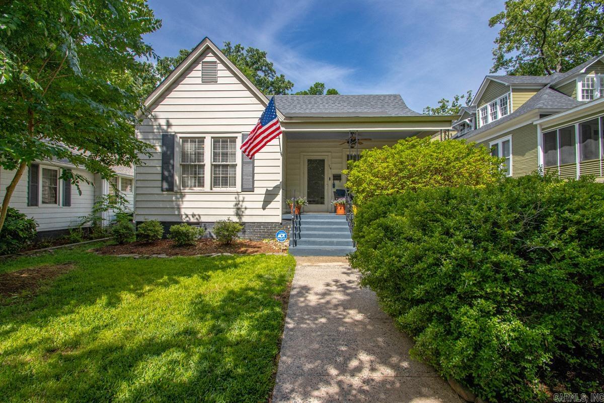 PULASKI HEIGHTS - Residential
