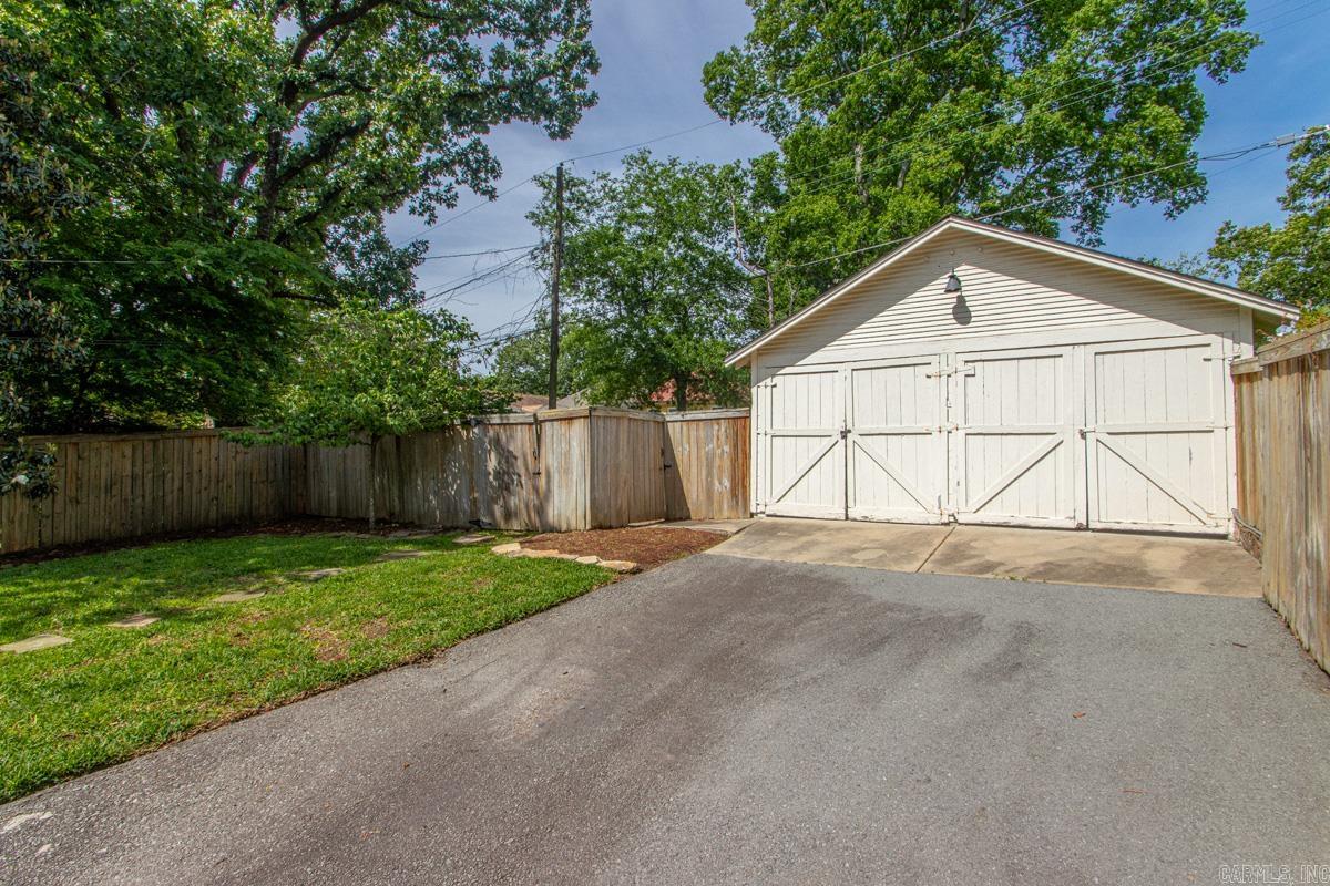 PULASKI HEIGHTS - Residential