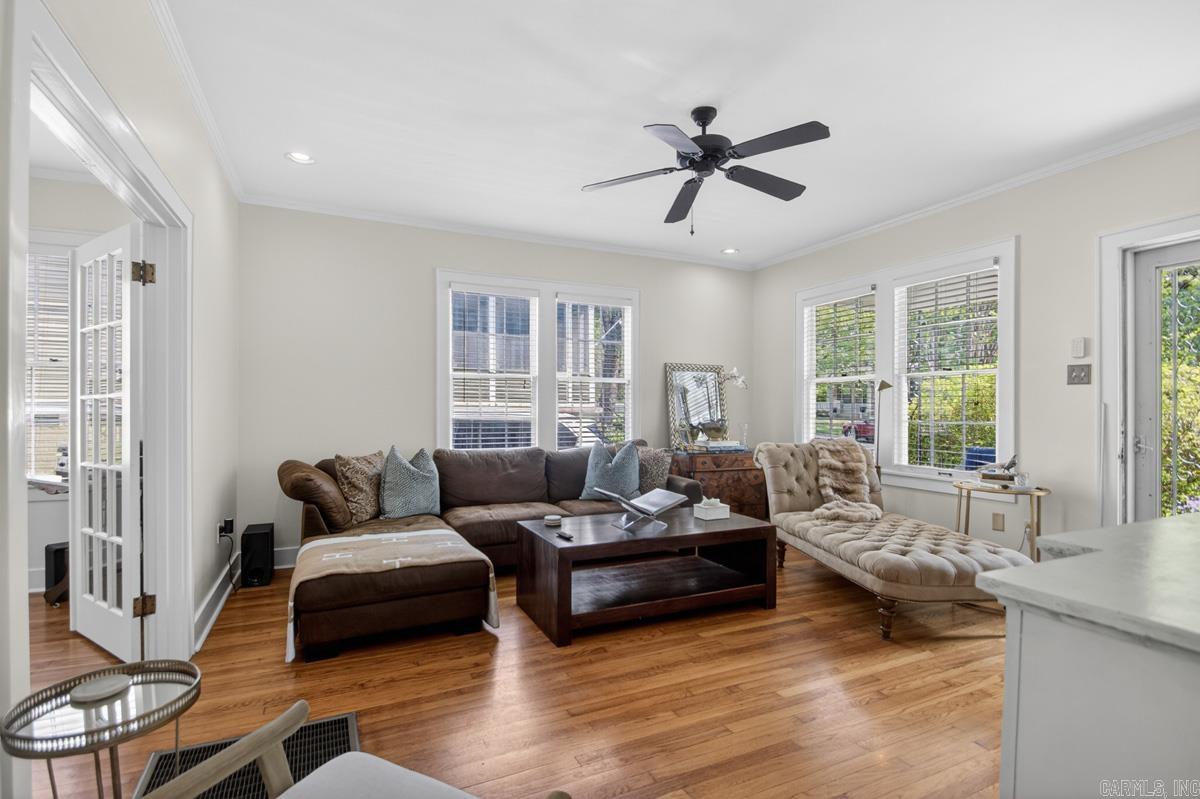 PULASKI HEIGHTS - Residential