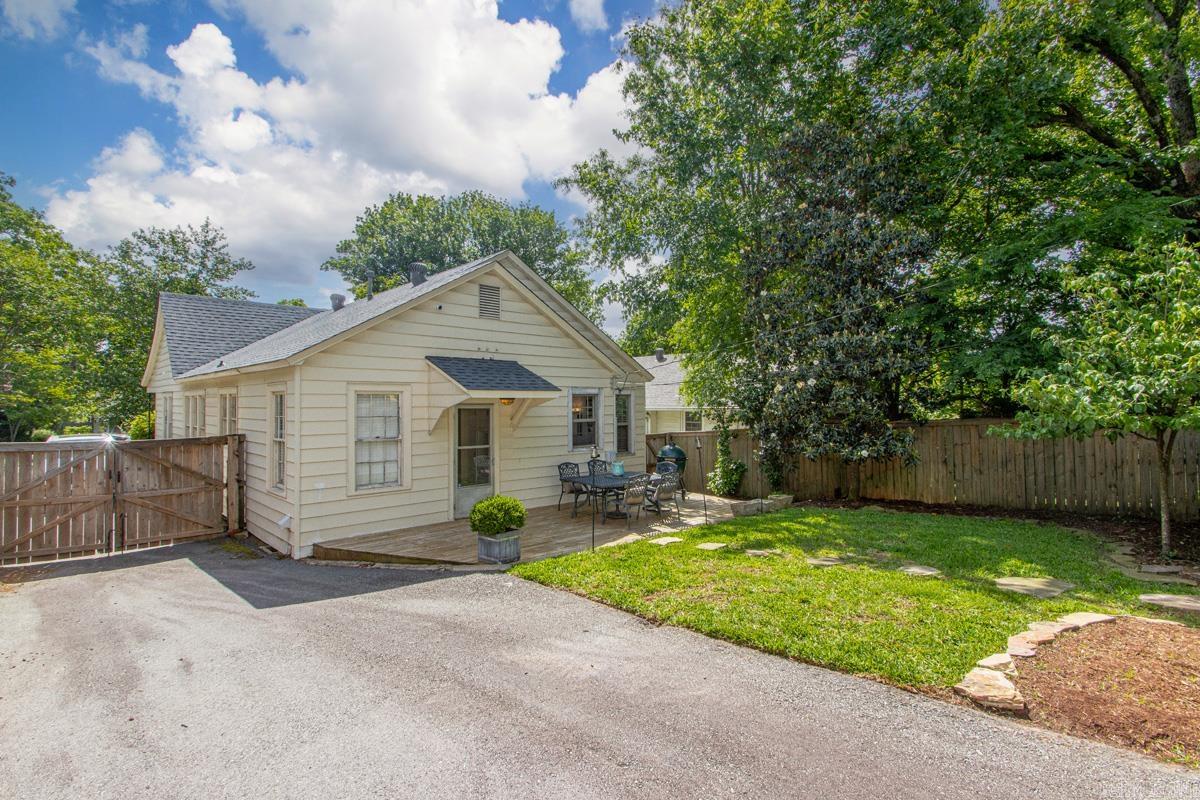 PULASKI HEIGHTS - Residential