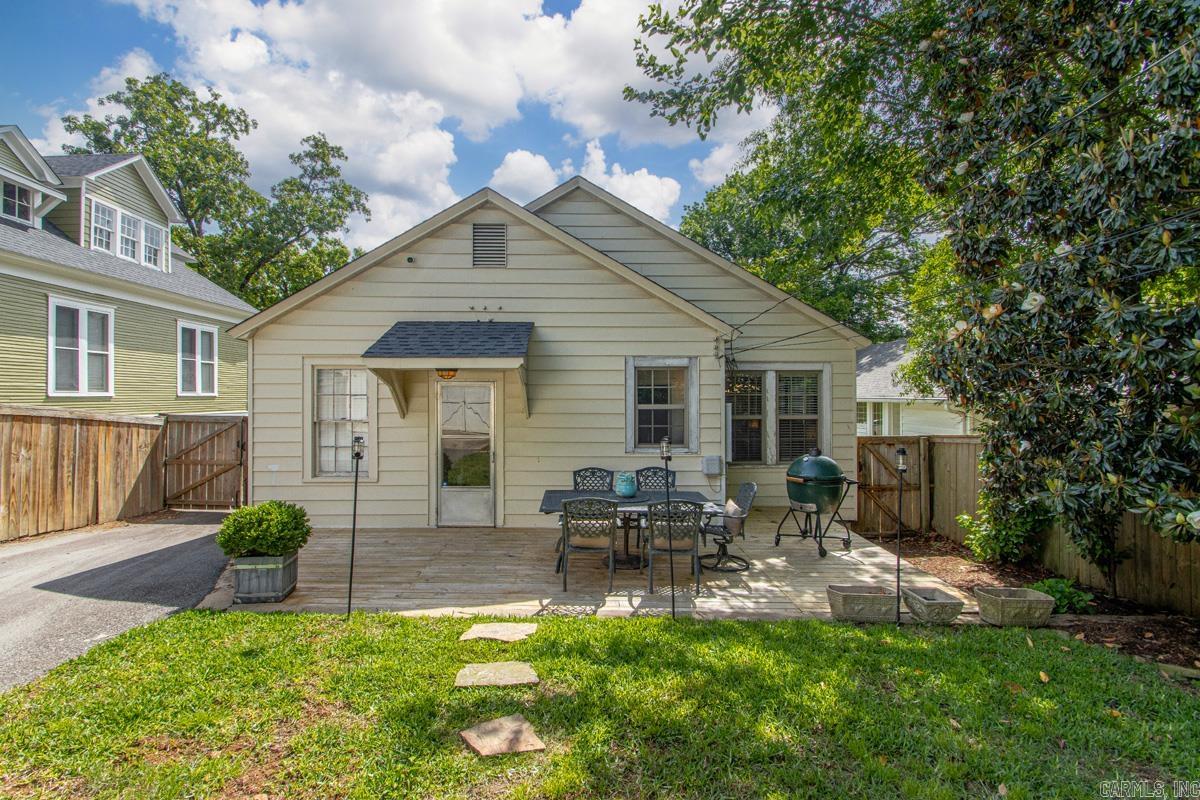 PULASKI HEIGHTS - Residential