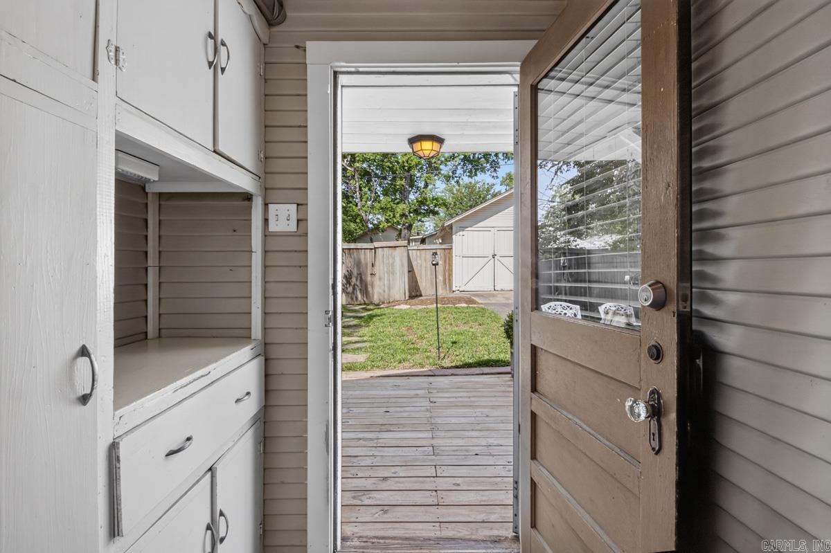 PULASKI HEIGHTS - Residential