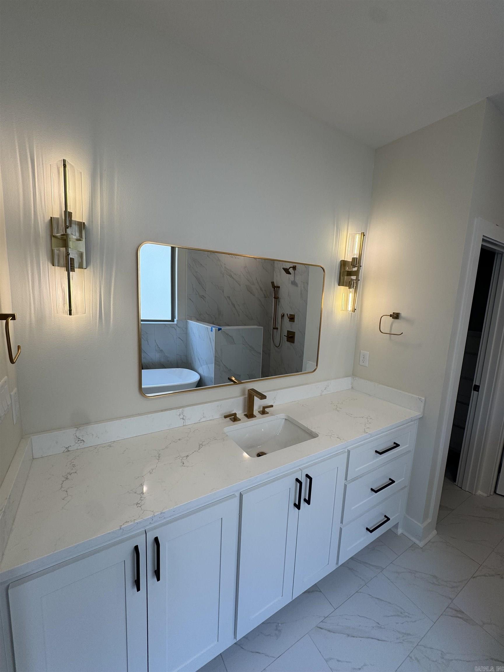 MIDTOWN BRYANT - Residential