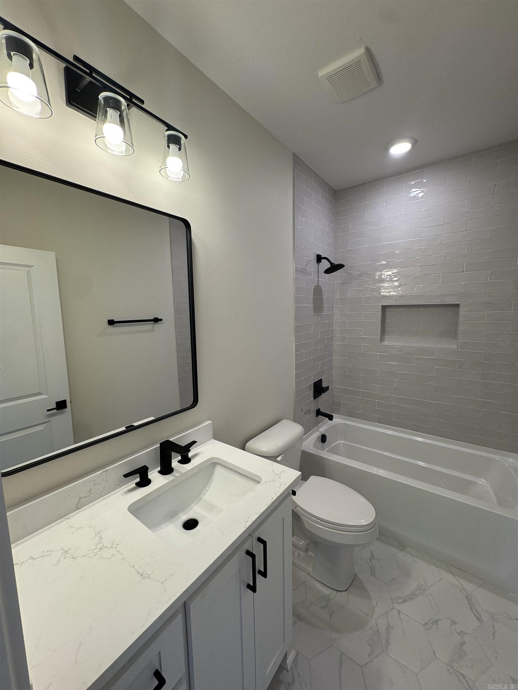 MIDTOWN BRYANT - Residential