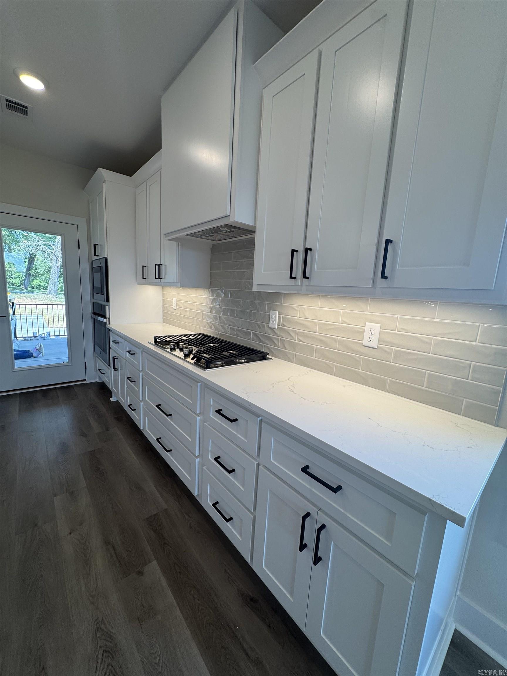 MIDTOWN BRYANT - Residential