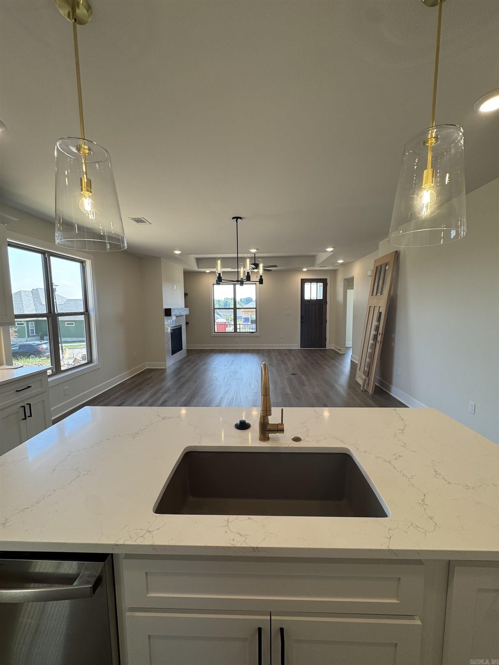 MIDTOWN BRYANT - Residential