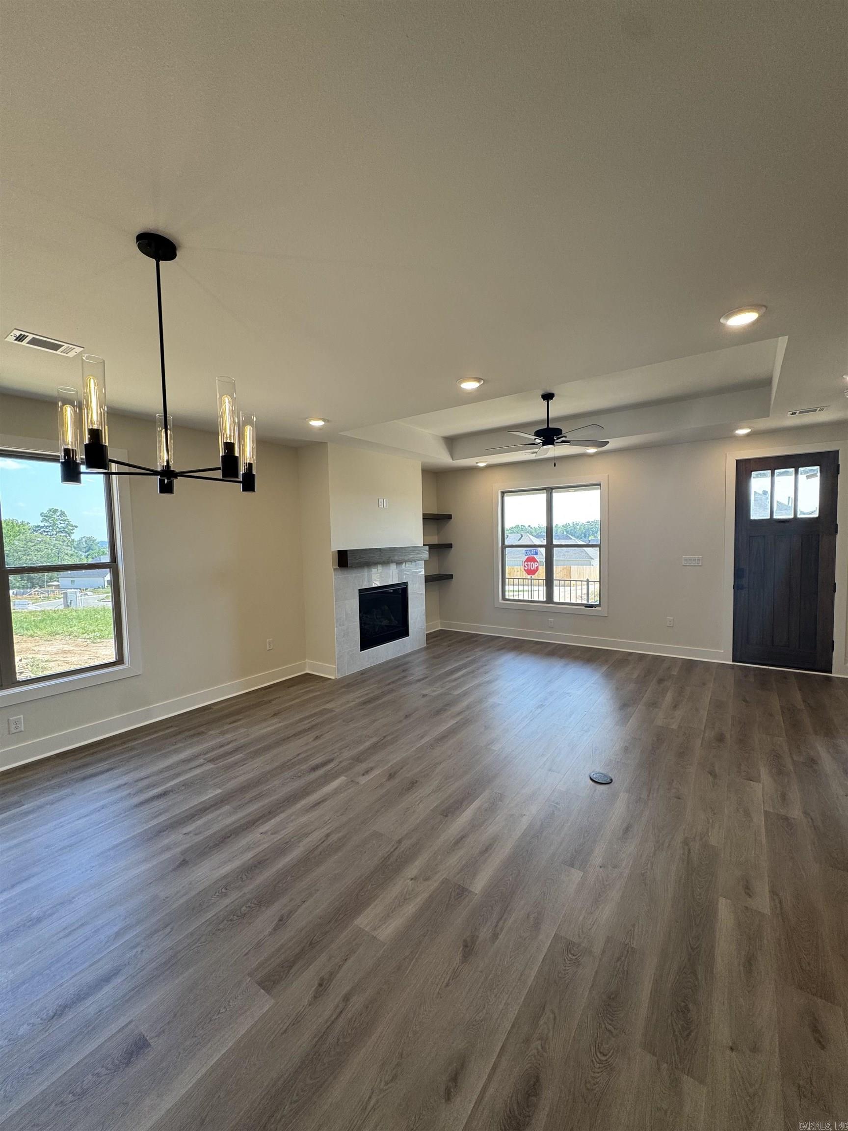 MIDTOWN BRYANT - Residential