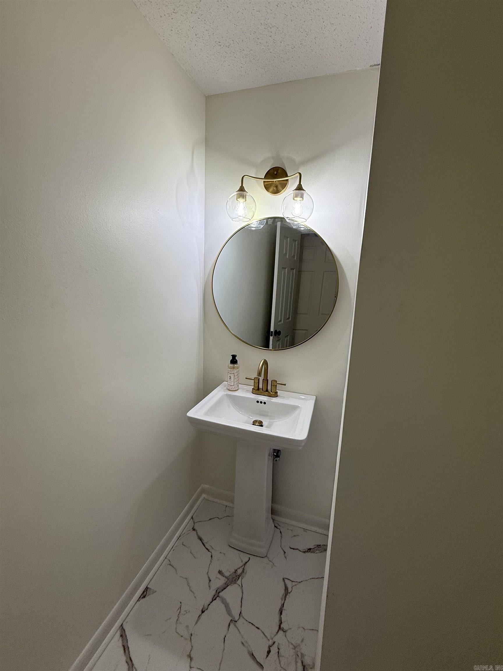 BROOKHAVEN - Residential