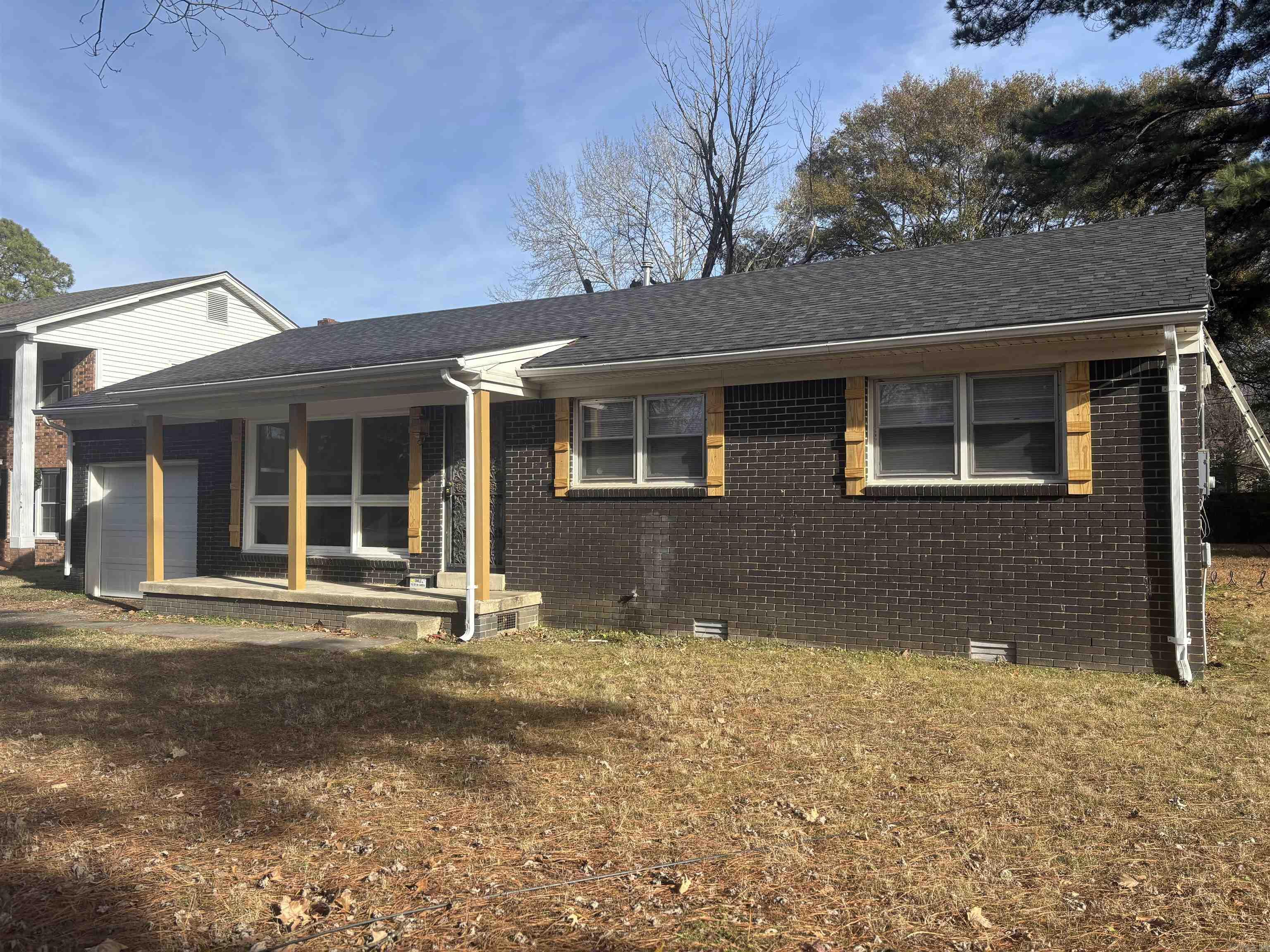 BROOKHAVEN - Residential