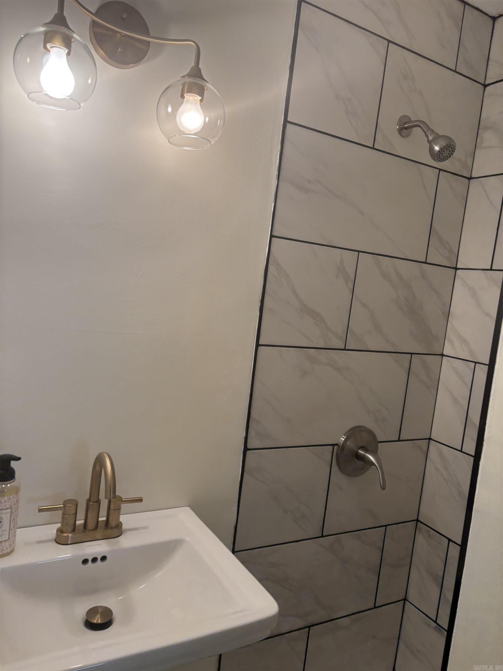 BROOKHAVEN - Residential