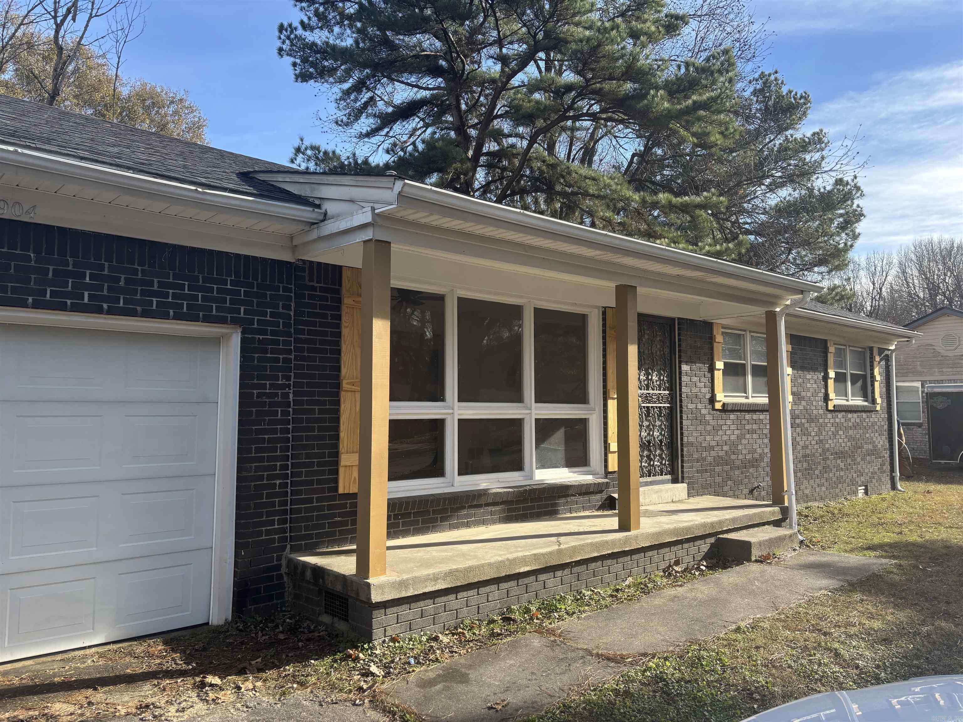 BROOKHAVEN - Residential