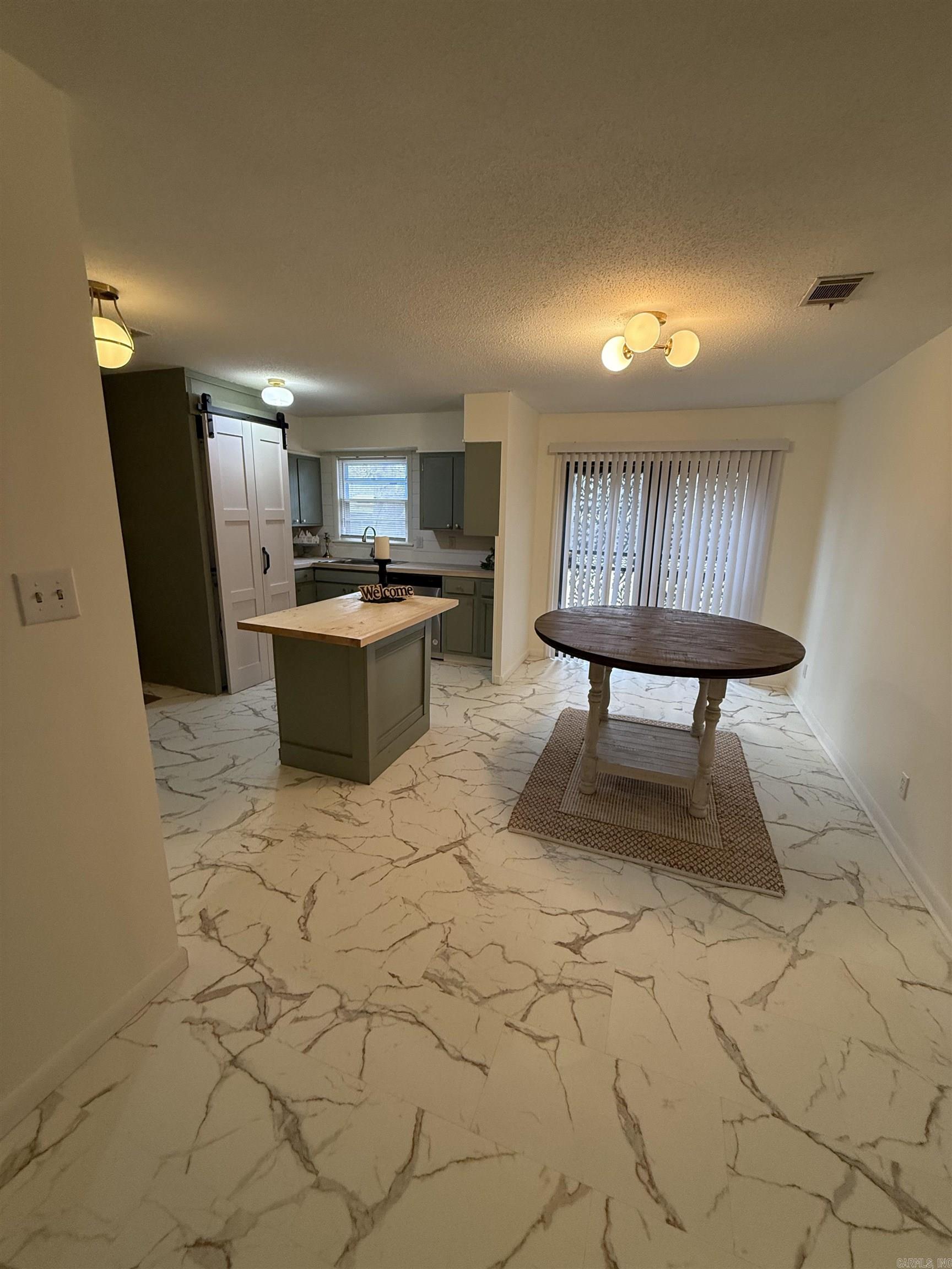 BROOKHAVEN - Residential