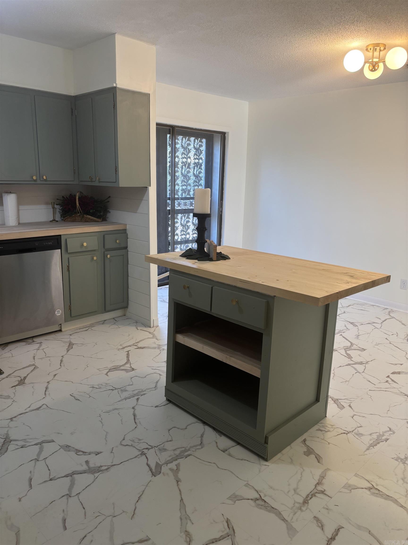 BROOKHAVEN - Residential