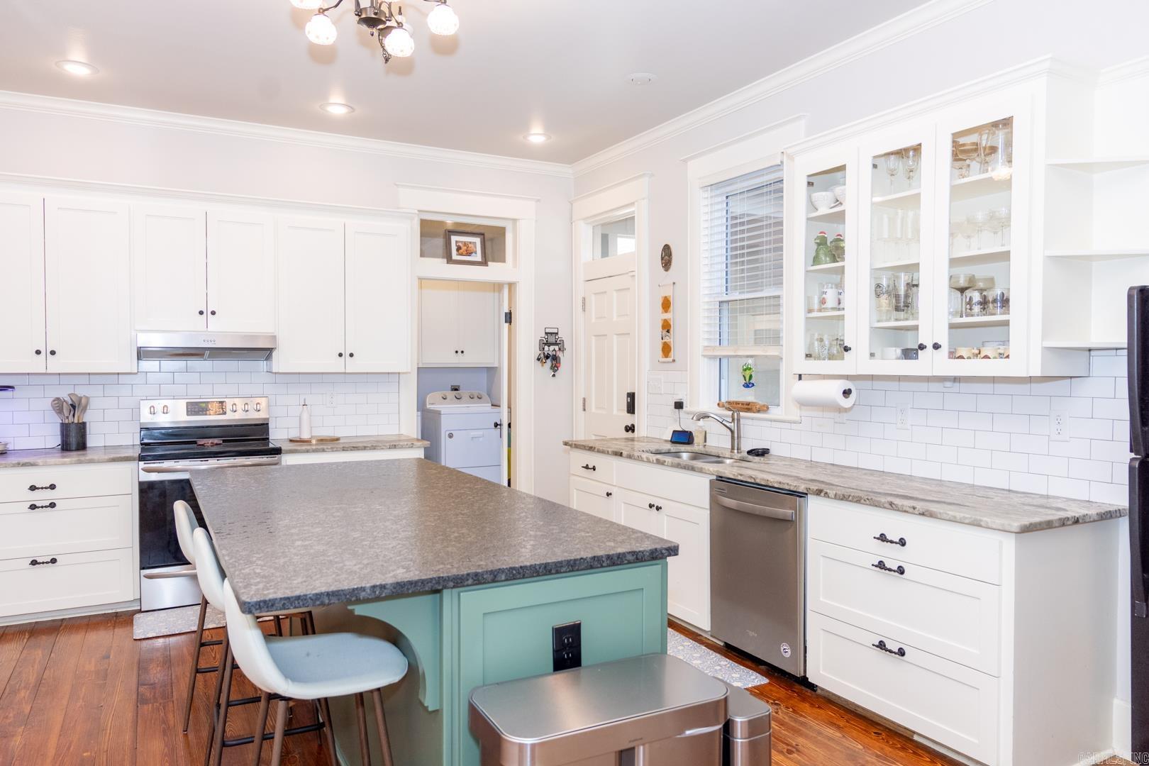 DAVIS & GARVIN - Residential