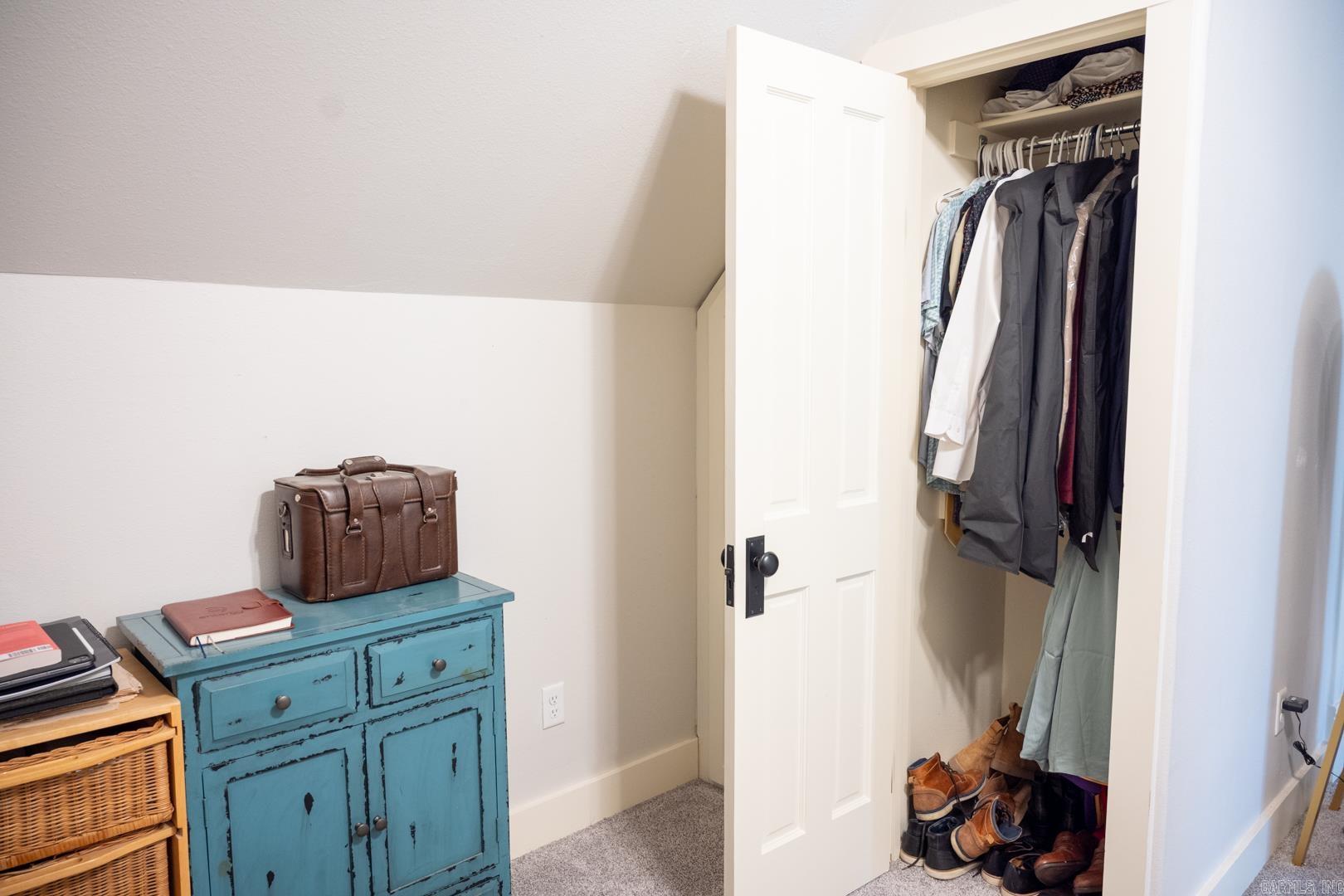 DAVIS & GARVIN - Residential