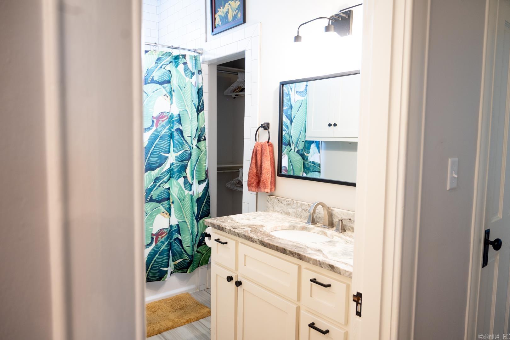 DAVIS & GARVIN - Residential