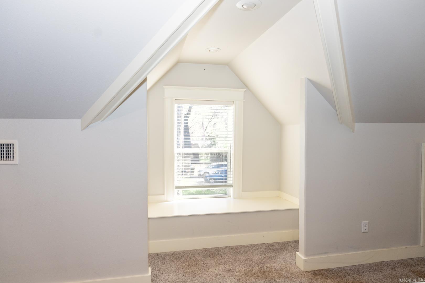 DAVIS & GARVIN - Residential