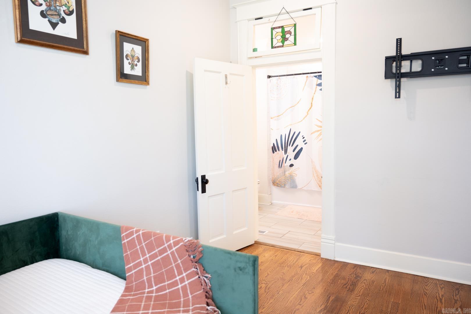 DAVIS & GARVIN - Residential