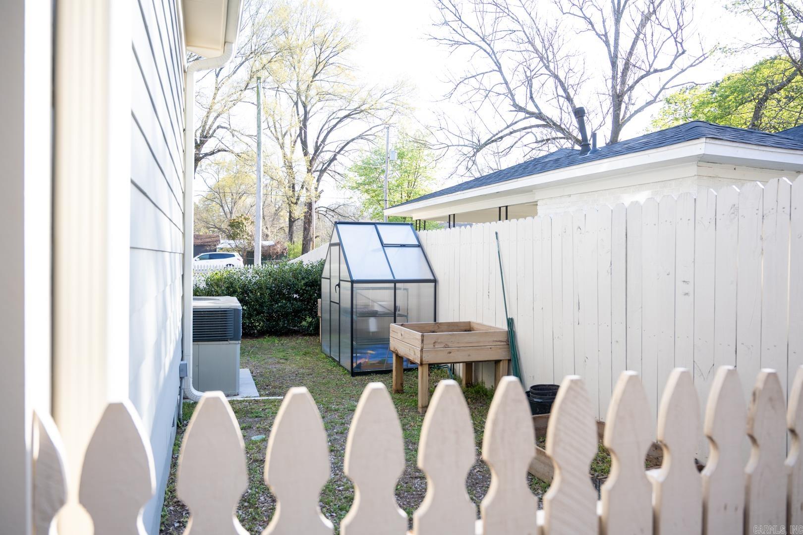 DAVIS & GARVIN - Residential