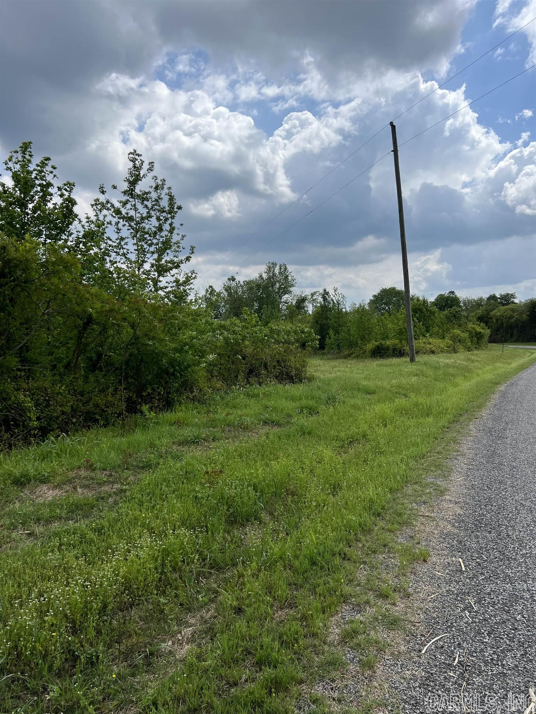 What a great level 10 acre track of land with all utilites close by. Near Greers Ferry lake and surrounding by farms. Beautiful setting just waiting for someone to make a home there.