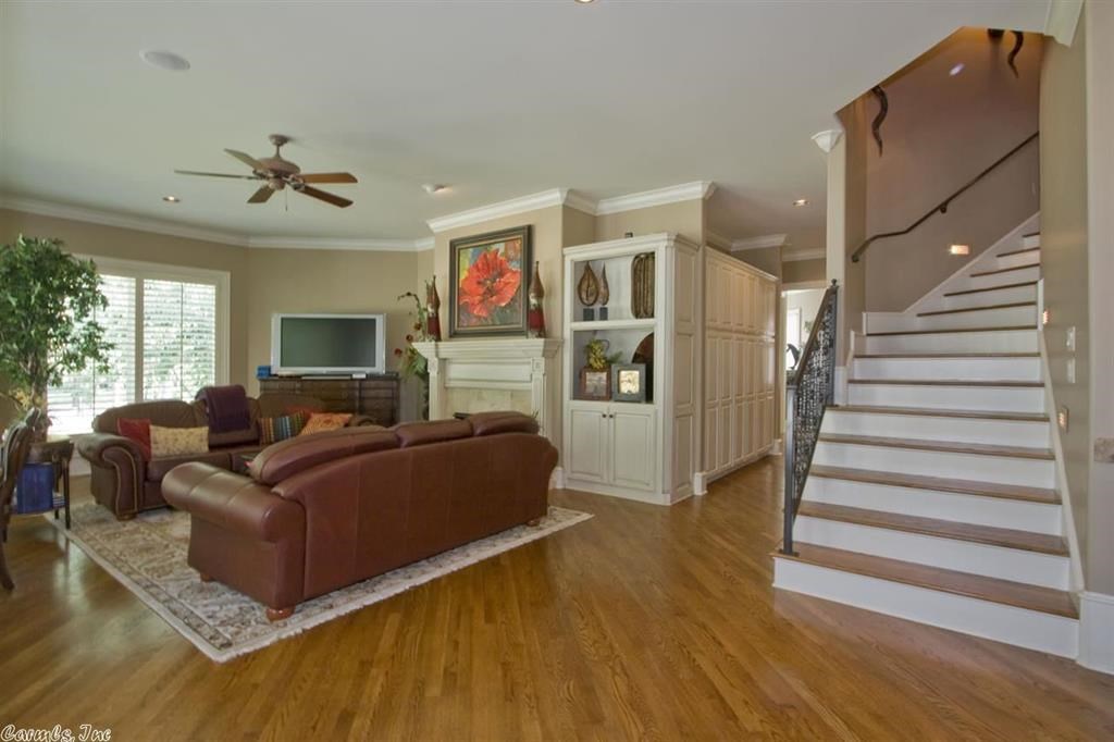 CHENAL VALLEY SOLOGNE CIRCLE - Residential