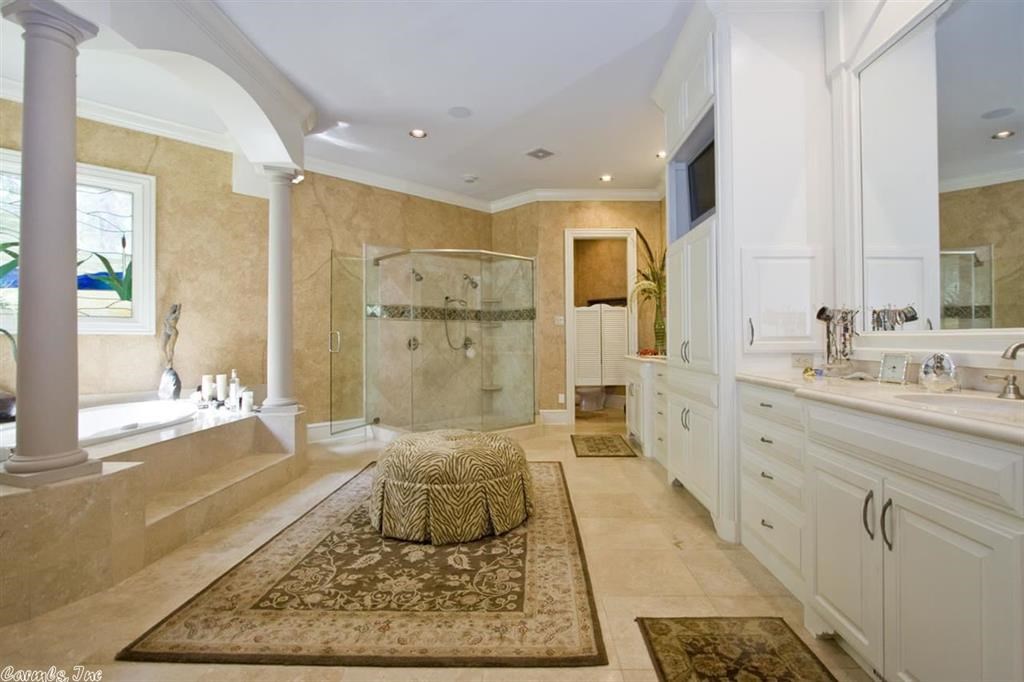 CHENAL VALLEY SOLOGNE CIRCLE - Residential