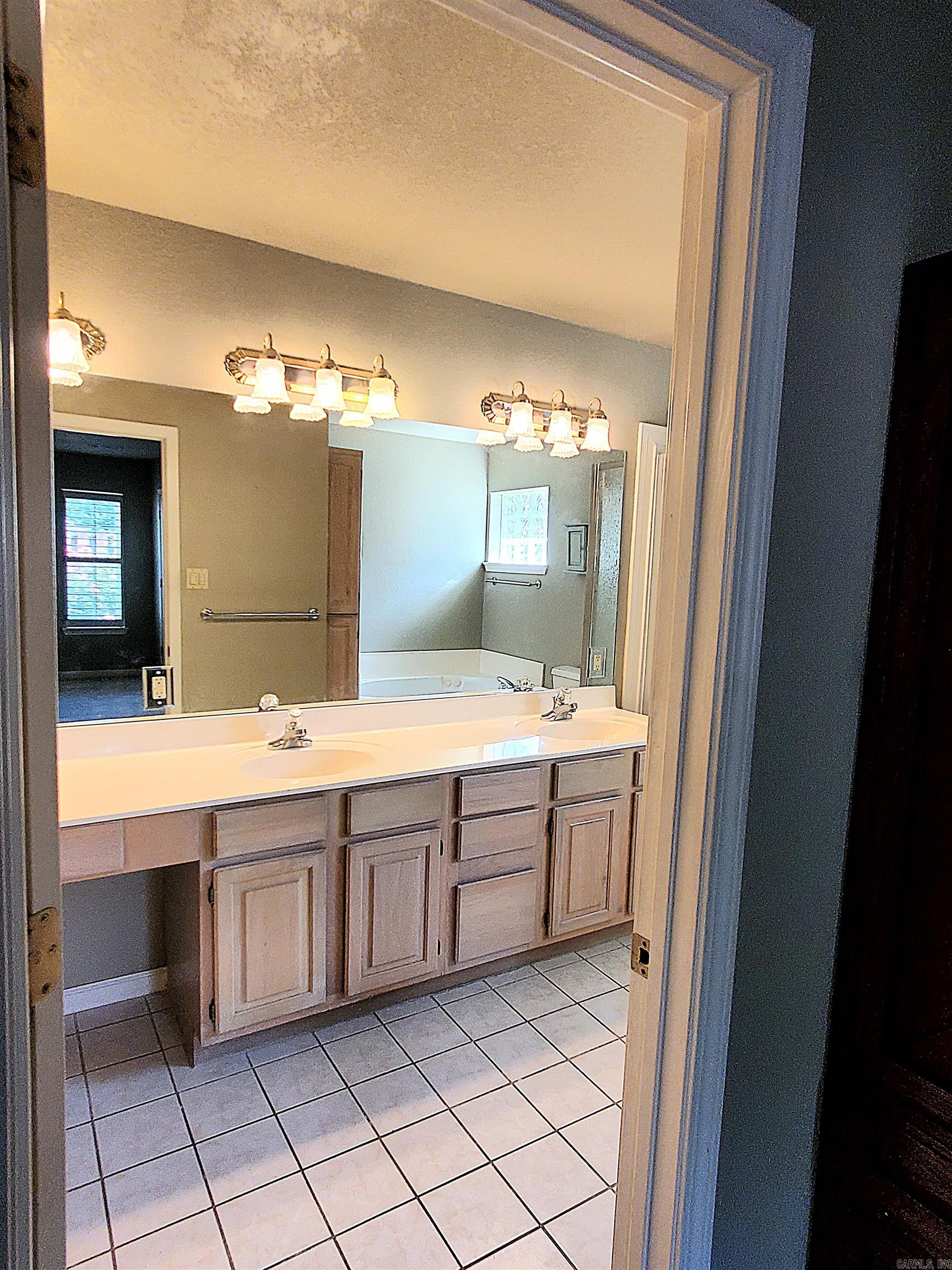 FOREST VIEW - Residential