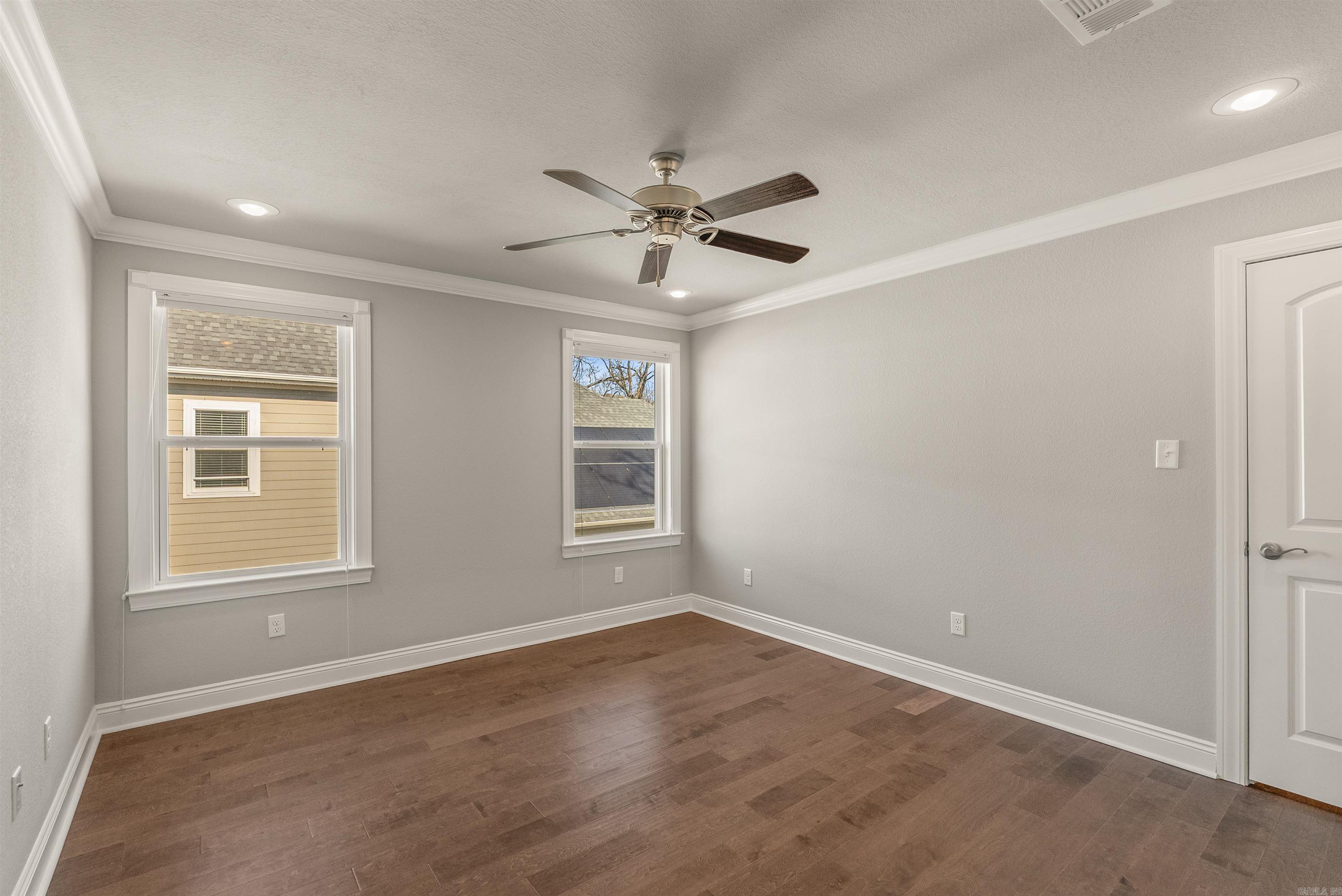 HOLLENBERG - Residential