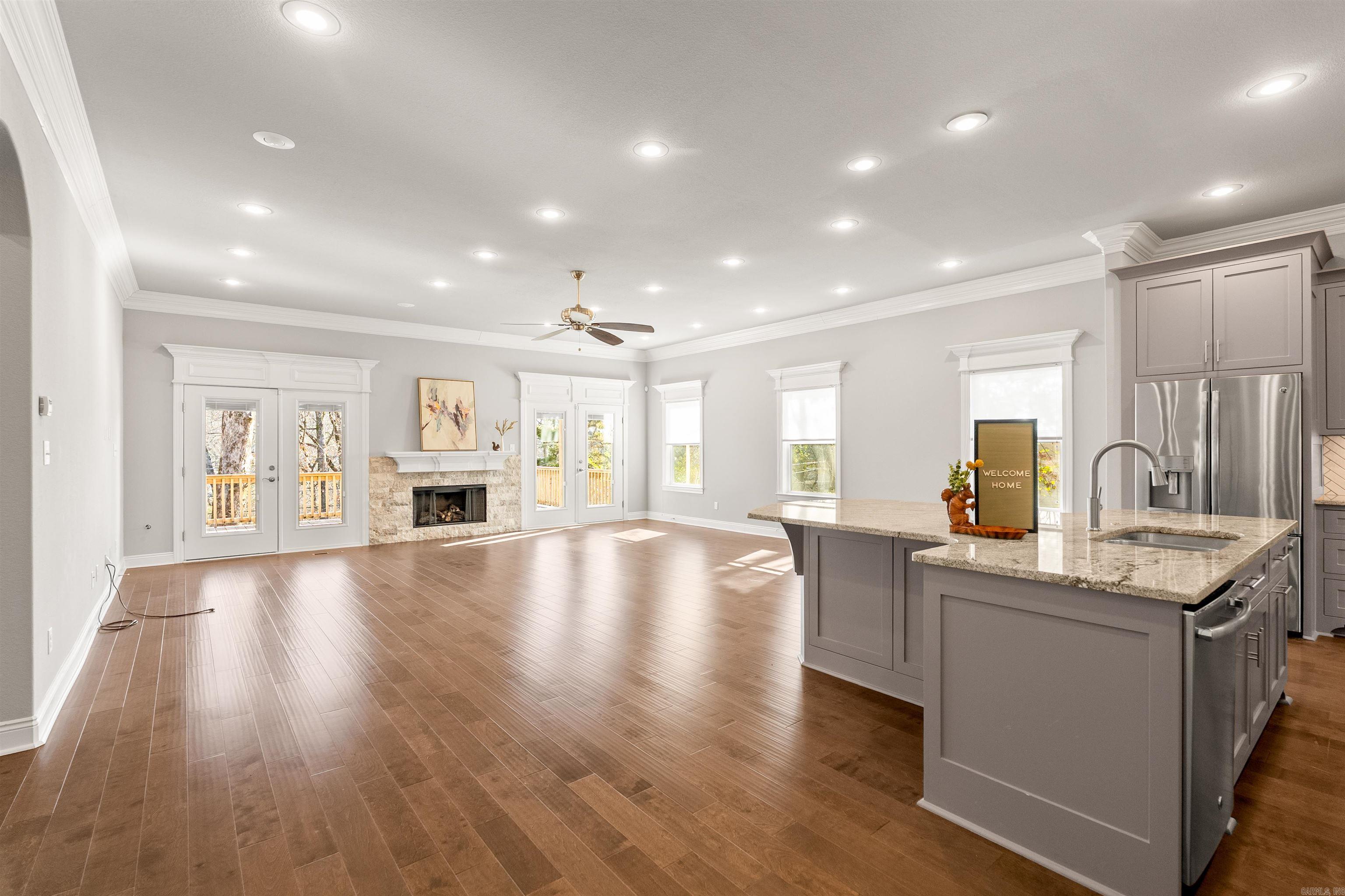 HOLLENBERG - Residential