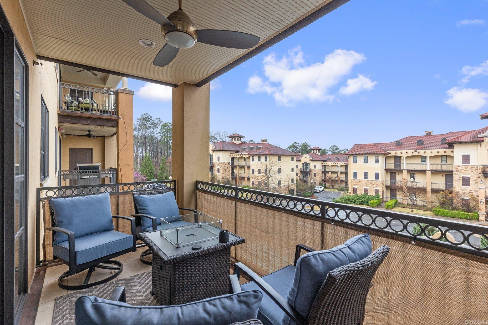 CHENAL WOODS HPR - Residential