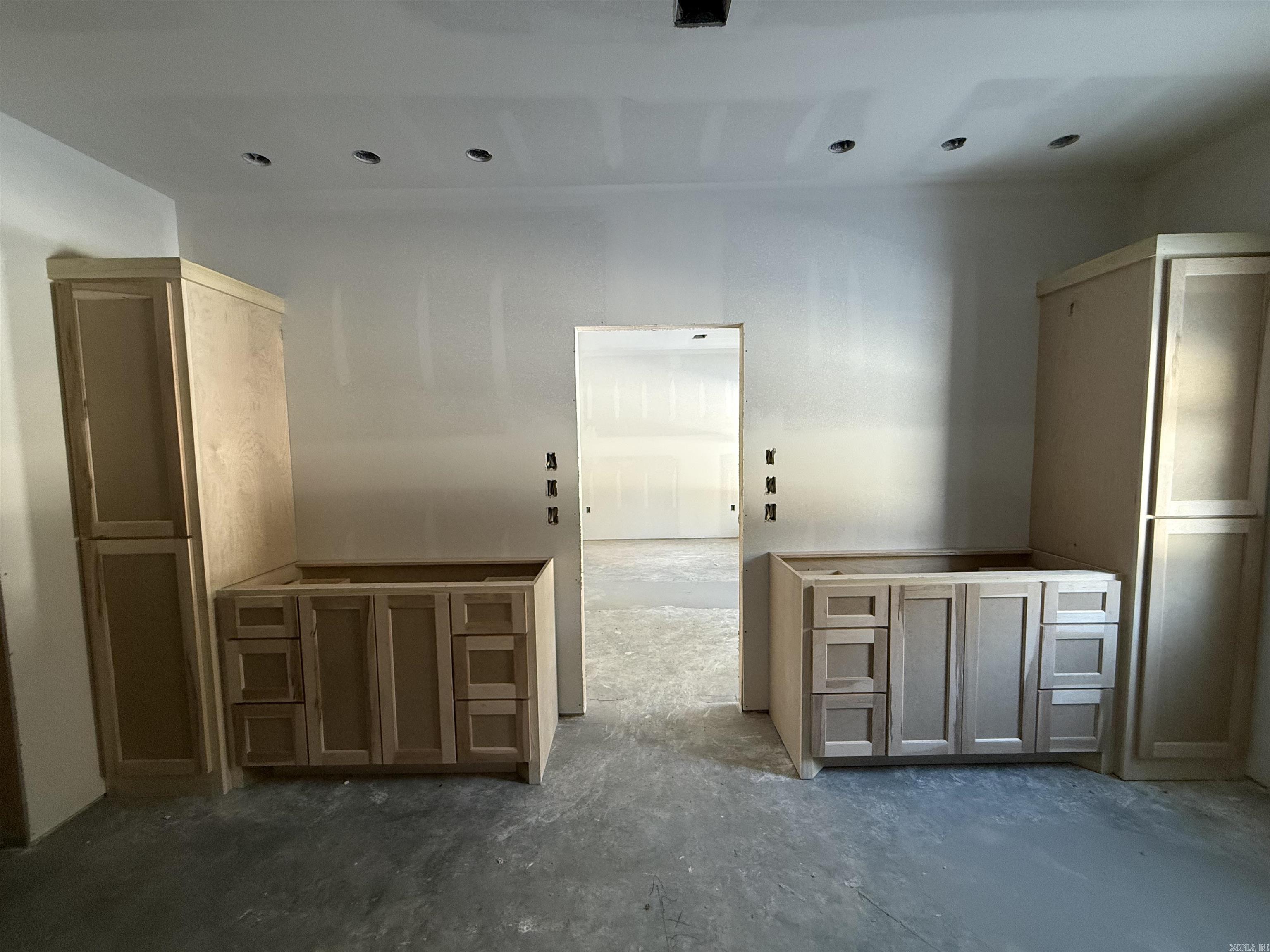 COYOTE RIDGE - Residential