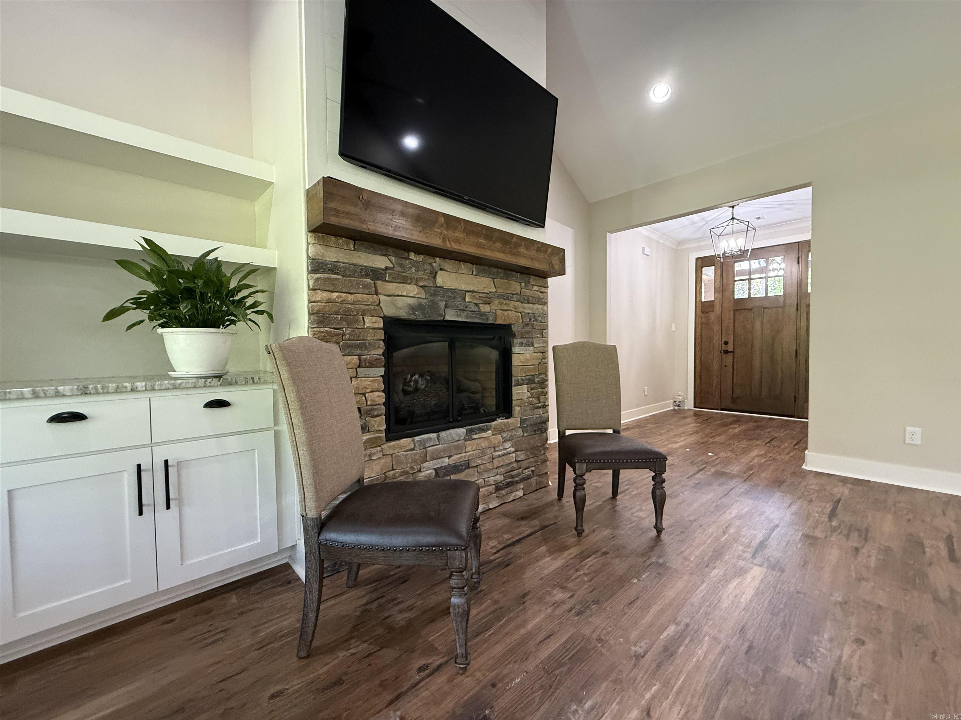 THE WATERS ON TIMBERLAKE - Residential