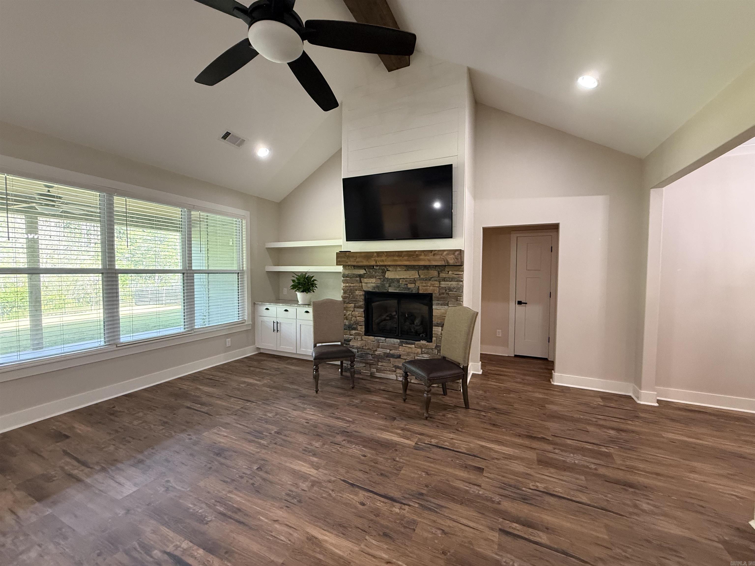 THE WATERS ON TIMBERLAKE - Residential