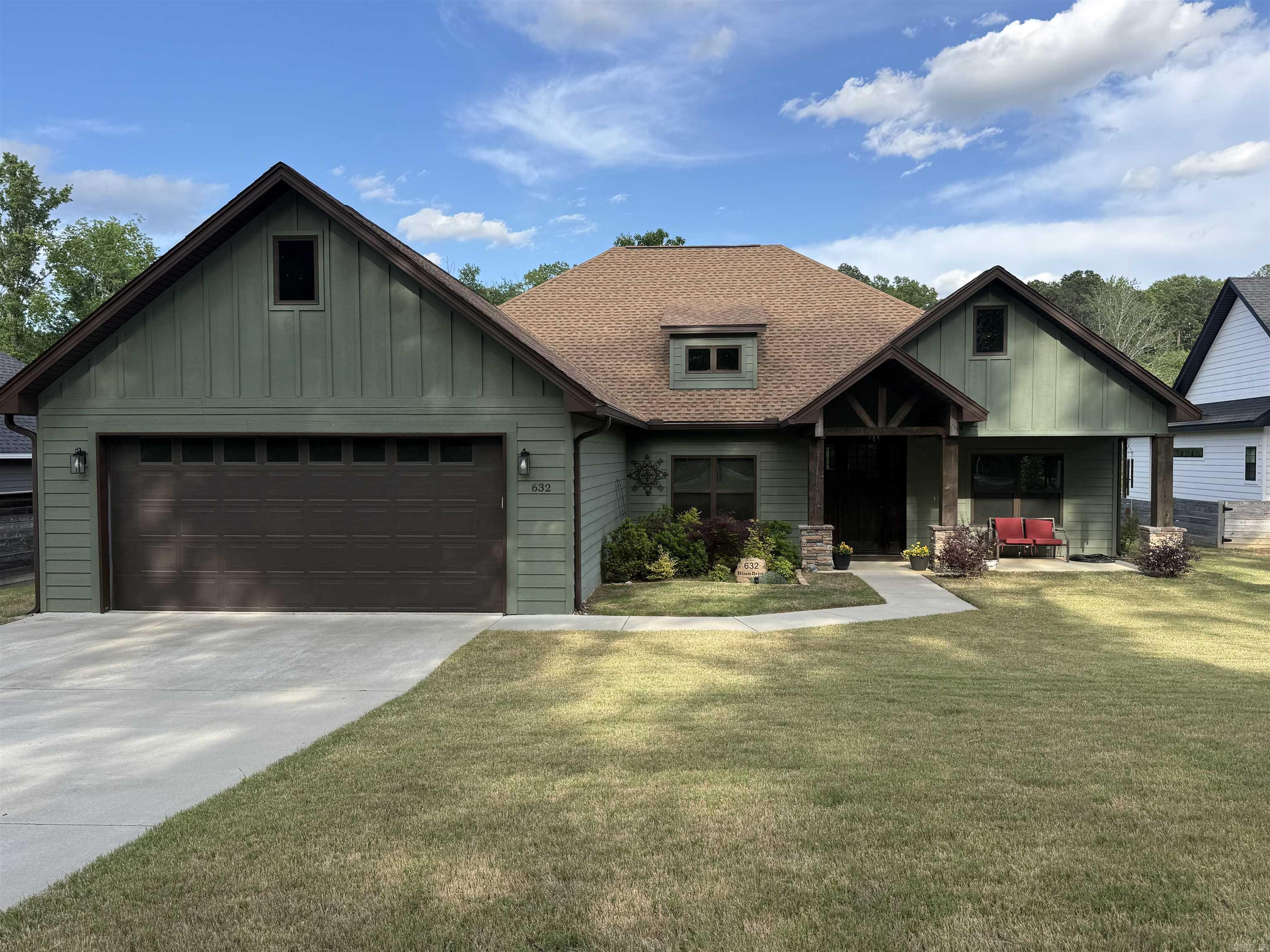 THE WATERS ON TIMBERLAKE - Residential