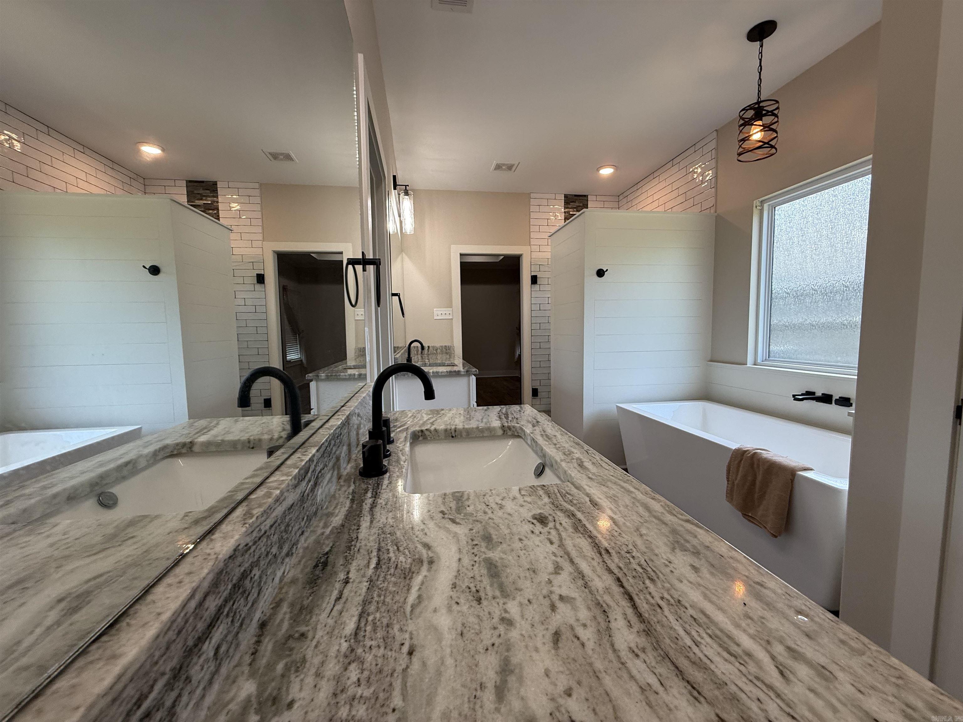 THE WATERS ON TIMBERLAKE - Residential