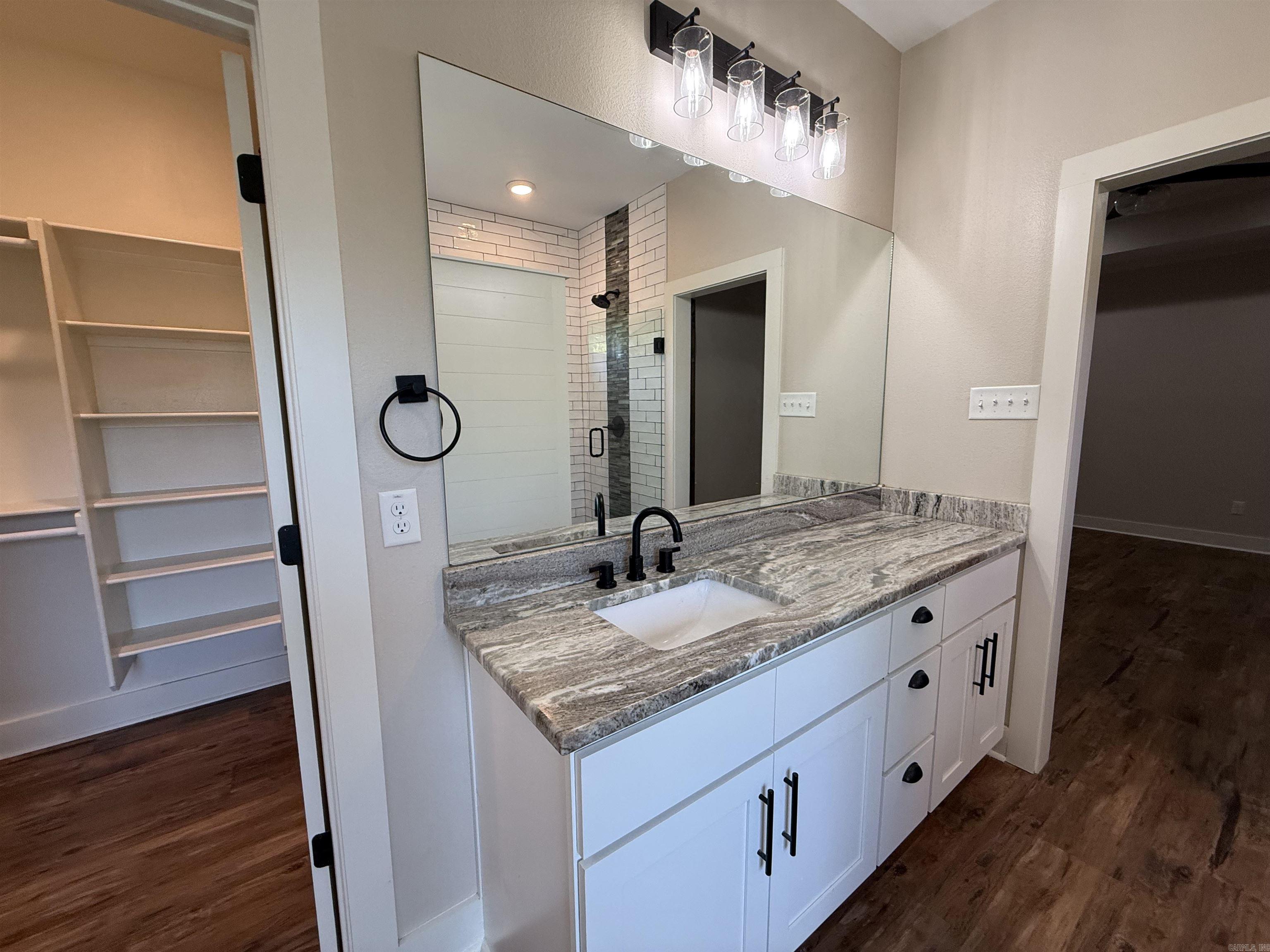 THE WATERS ON TIMBERLAKE - Residential