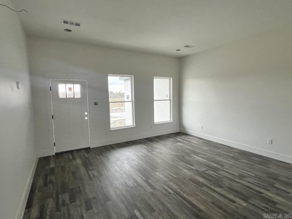 EAST MEADOW - Residential