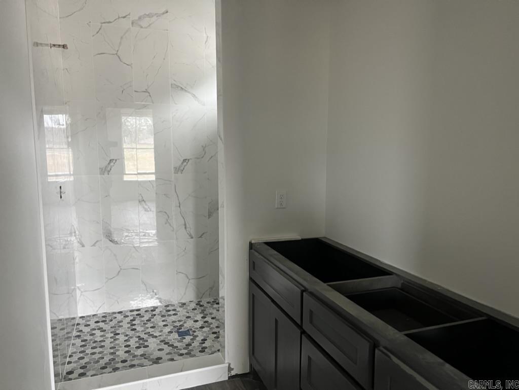 EAST MEADOW - Residential