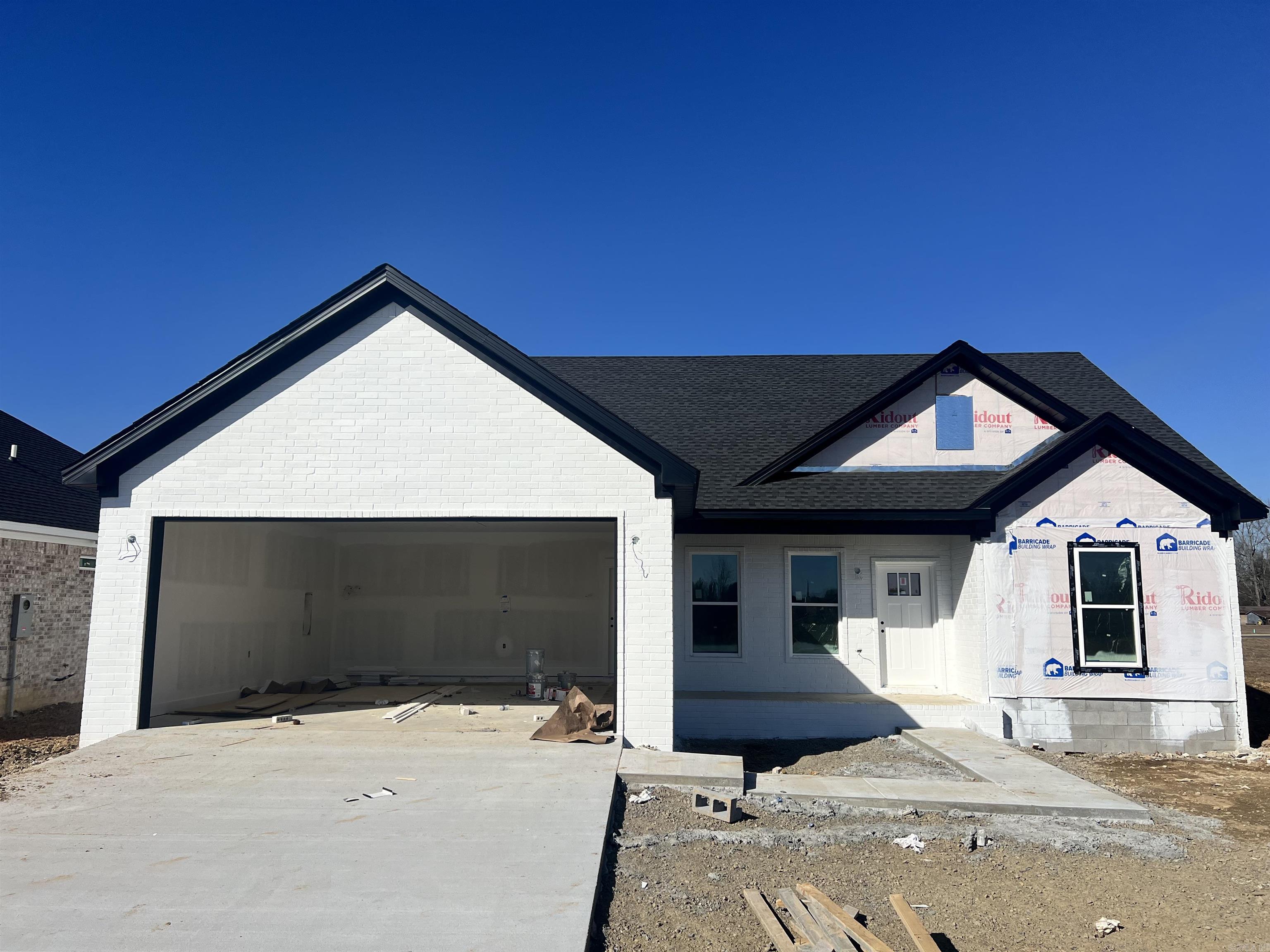 EAST MEADOW - Residential