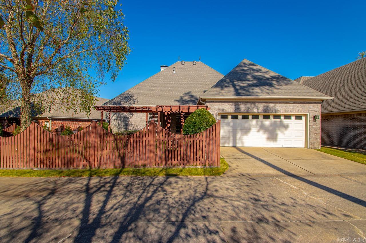 THE VILLAGES OF WELLINGTON - Residential