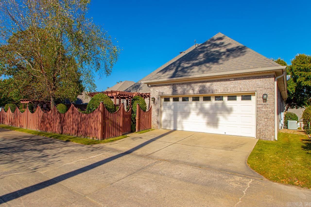 THE VILLAGES OF WELLINGTON - Residential