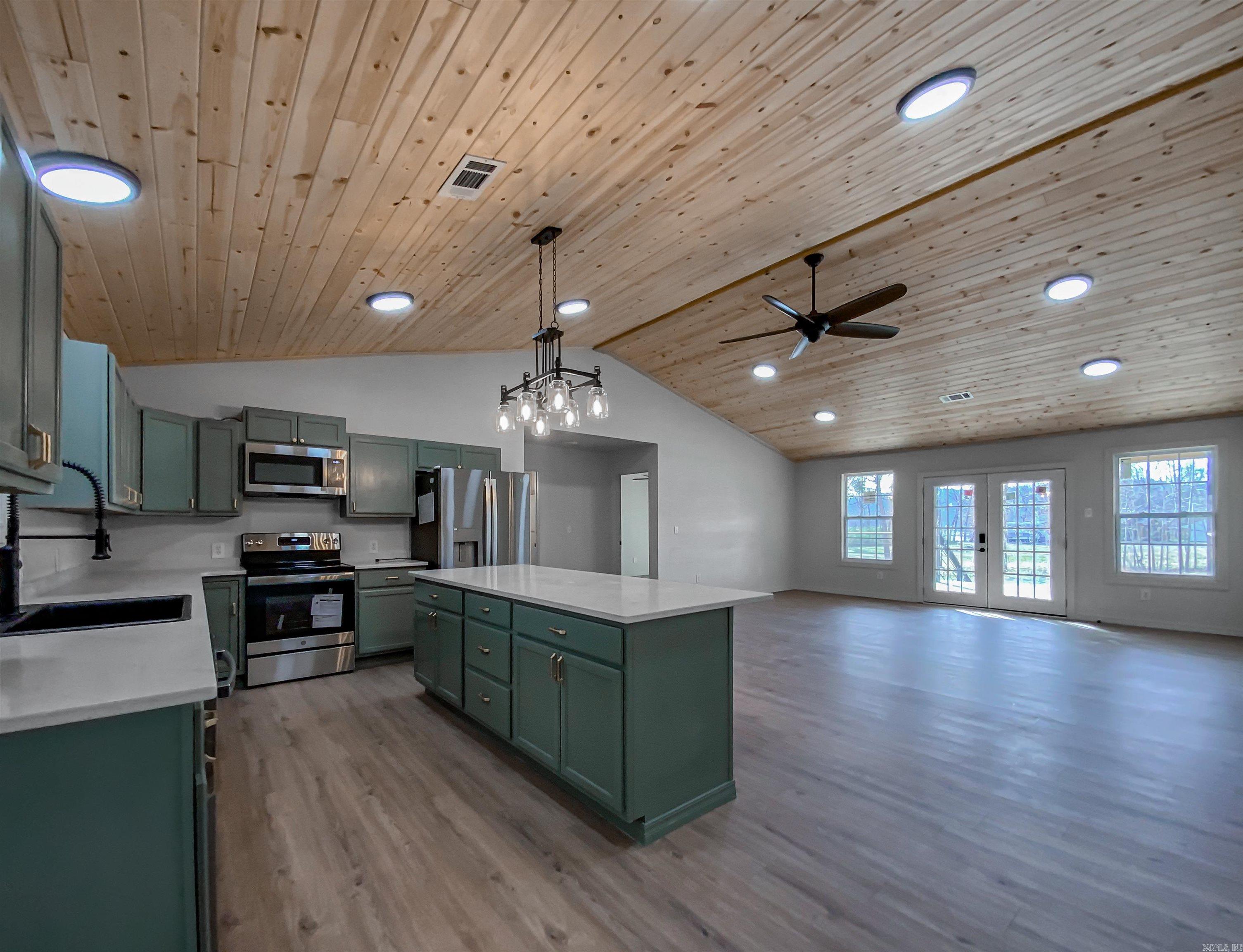 Steamboat Shoals Estates - Residential