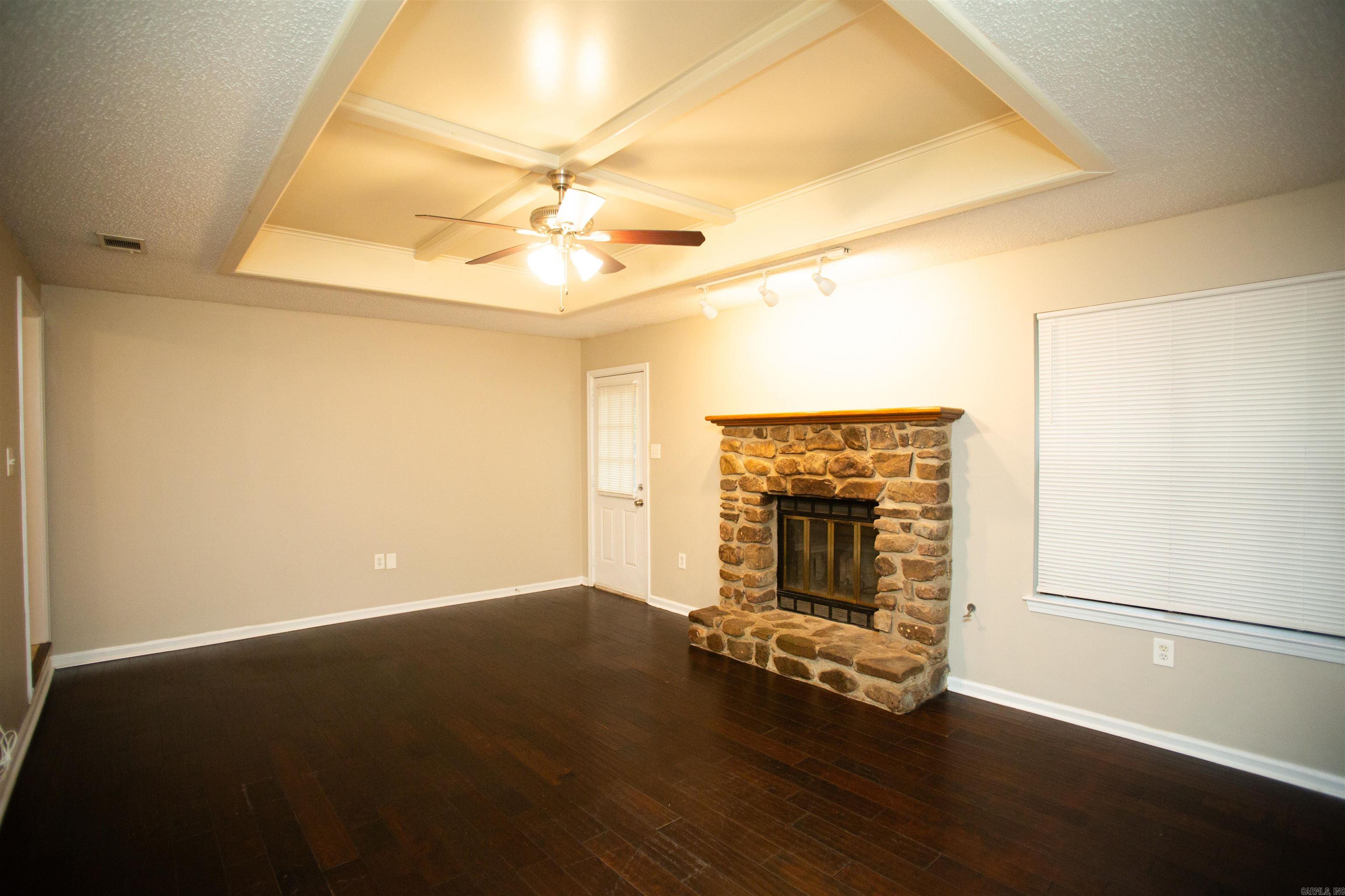 ROLLING OAKS - Residential