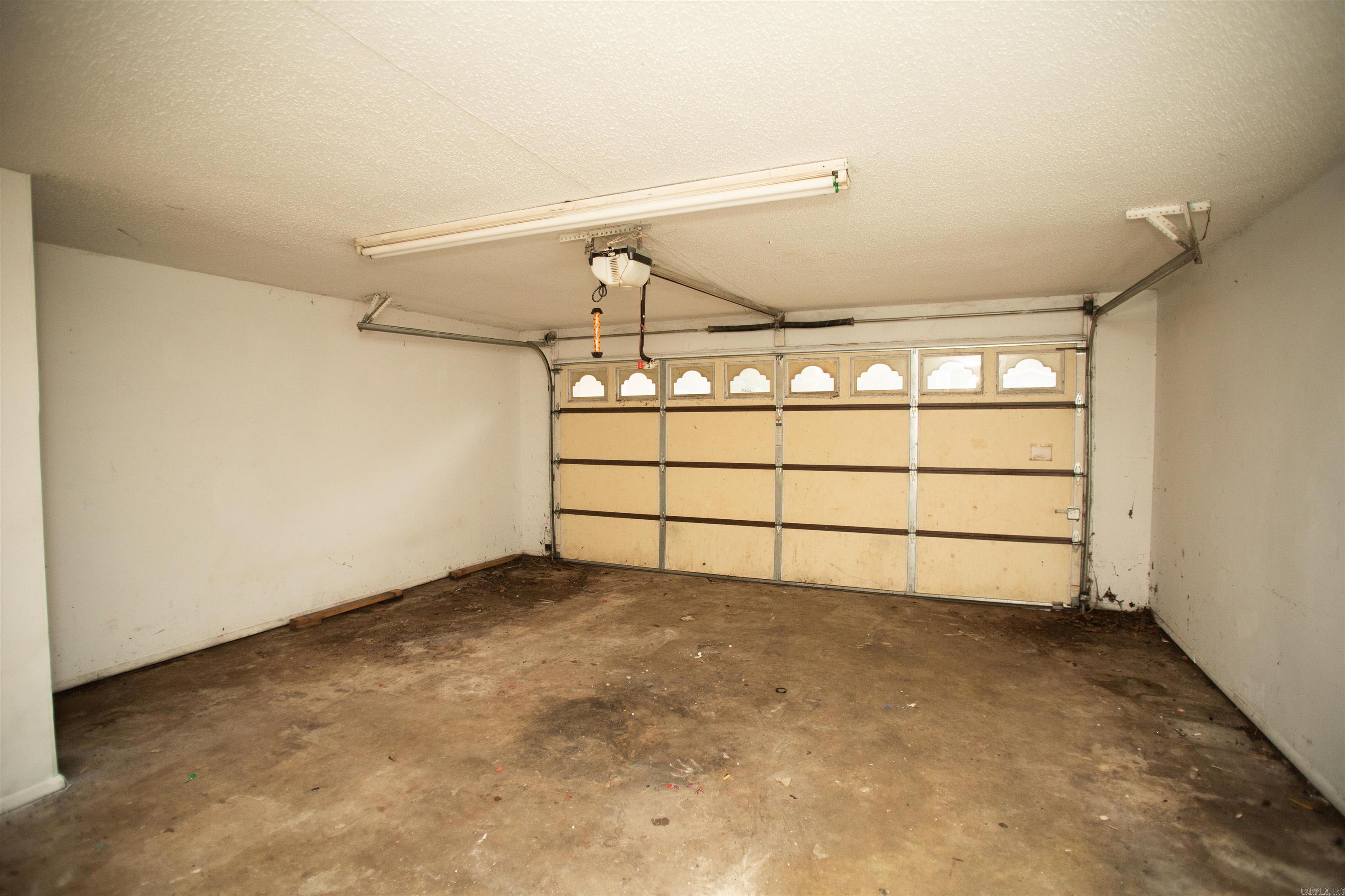 ROLLING OAKS - Residential