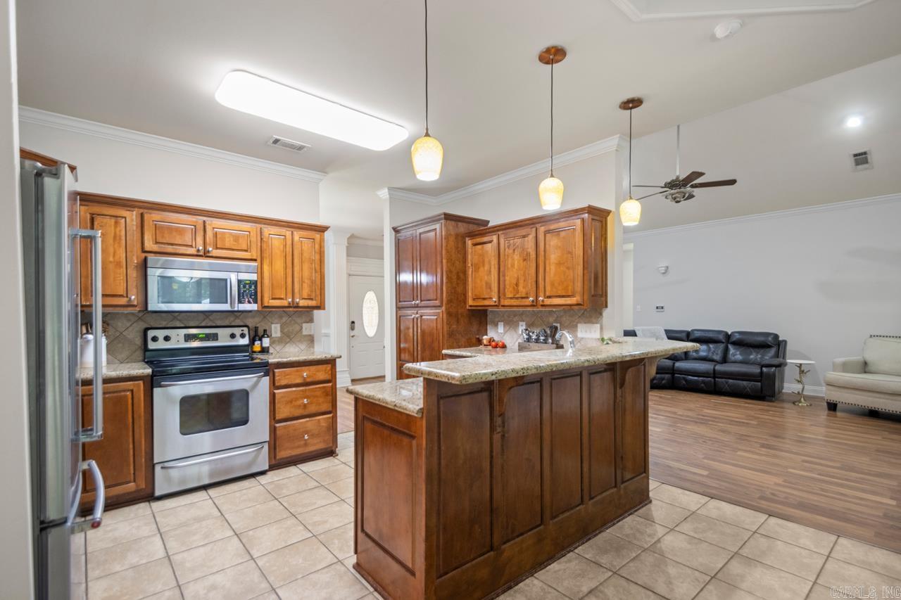 SPRINGWOOD - Residential