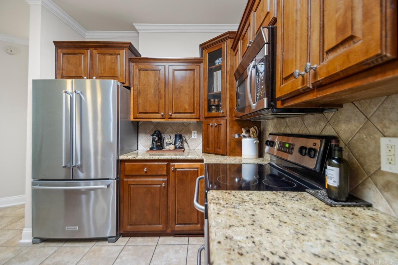 SPRINGWOOD - Residential