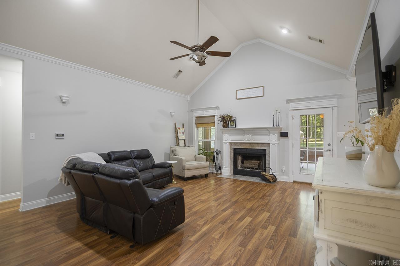 SPRINGWOOD - Residential