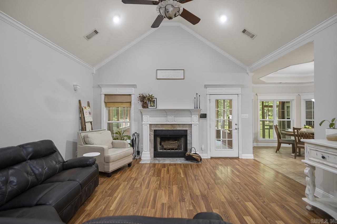 SPRINGWOOD - Residential