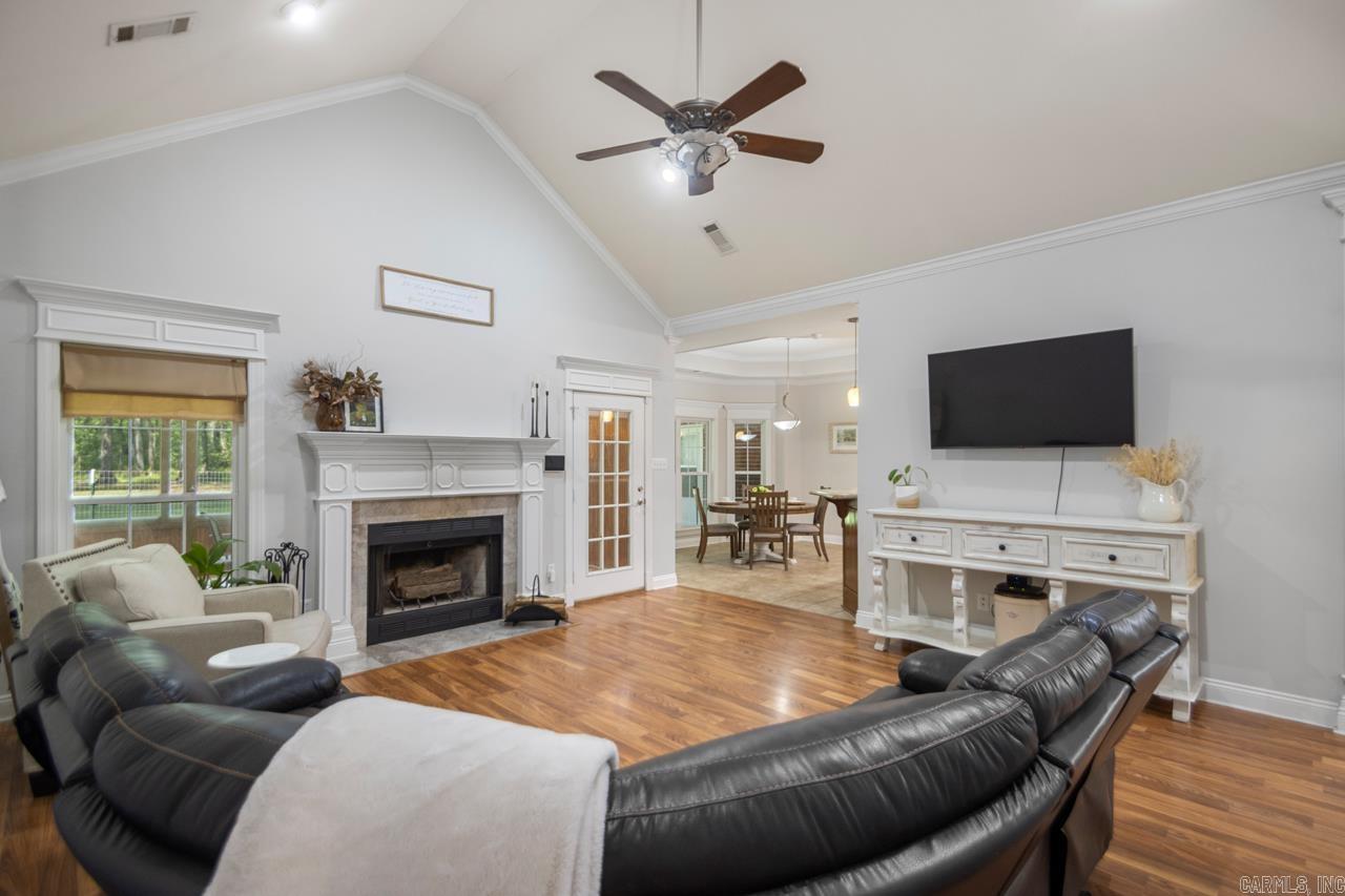 SPRINGWOOD - Residential